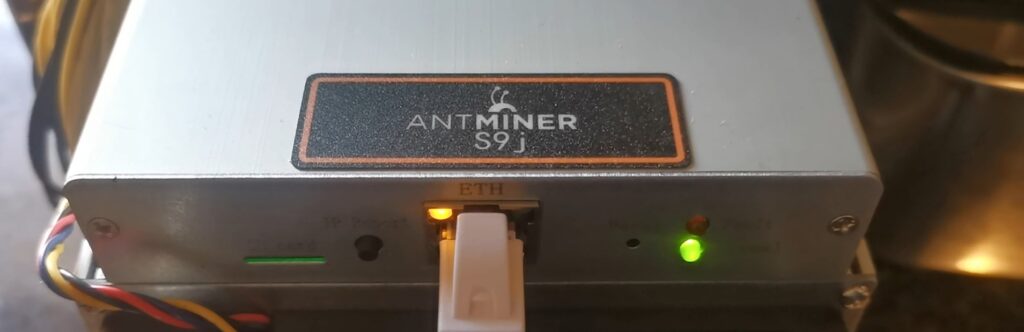 Antminer LAN-Anschluss eingeschaltet